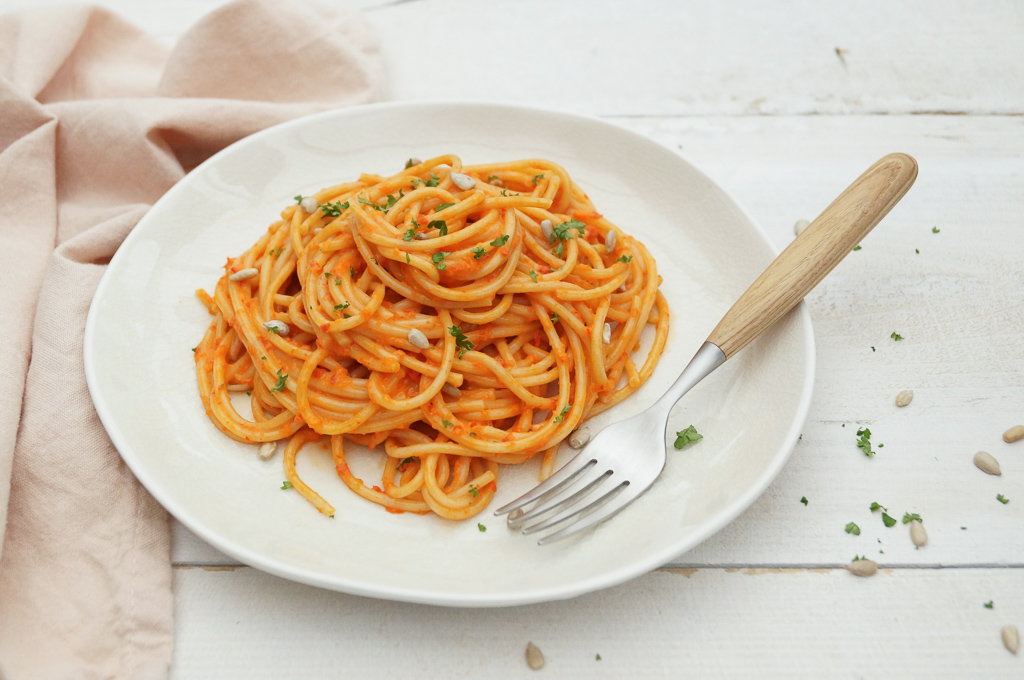 Spaghetti met romige paprikasaus Spaghetti met romige paprikasaus gezond pastagerecht